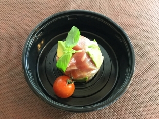 鰹とアボカドのマリア-ジュ セルクル詰 鰹とアボカドのマリア-ジュ セルクル詰